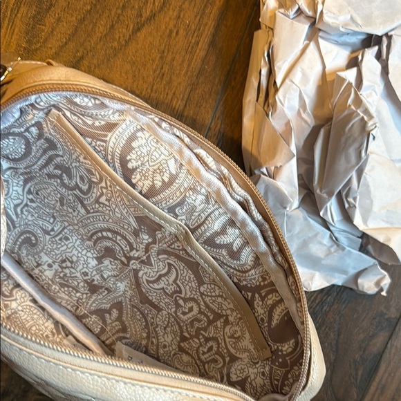 New Bella Russo cross body bag cream (B7) - Picture 4 of 5